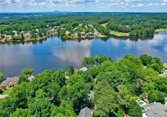 Homes for sale in Alpharetta, GA | 2090 Lake Windward Dr, Alpharetta, GA 30005 | MLS# 7754807