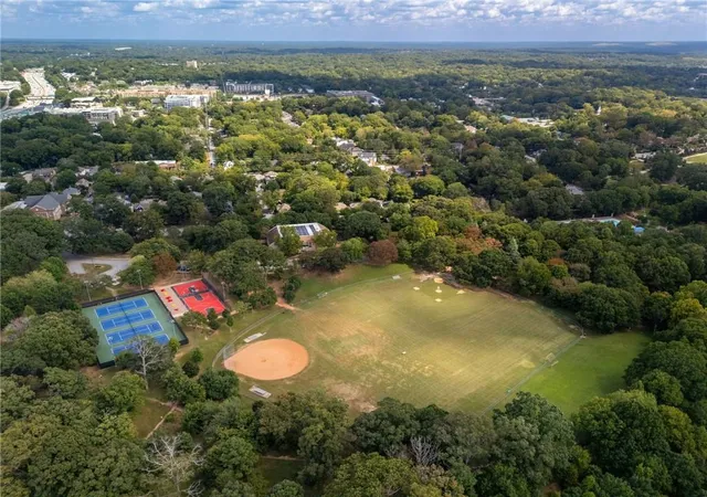 2nd image of 840 United Ave Se, Atlanta, GA 30312