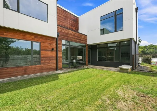 Photo 1 of Sale Pending at 56 Moreland Ave Se, Atlanta, GA 30316 | MLS# 7815555 | Listing updated on 2026-10-15