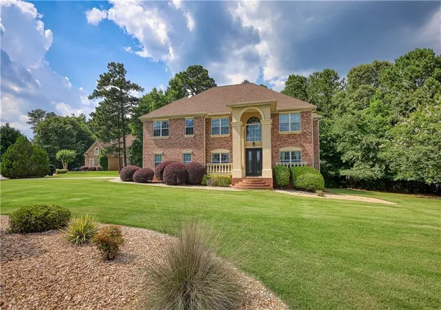 2nd image of 1901 Grandiose Ct, Conyers, GA 30012 | MLS# 7790341