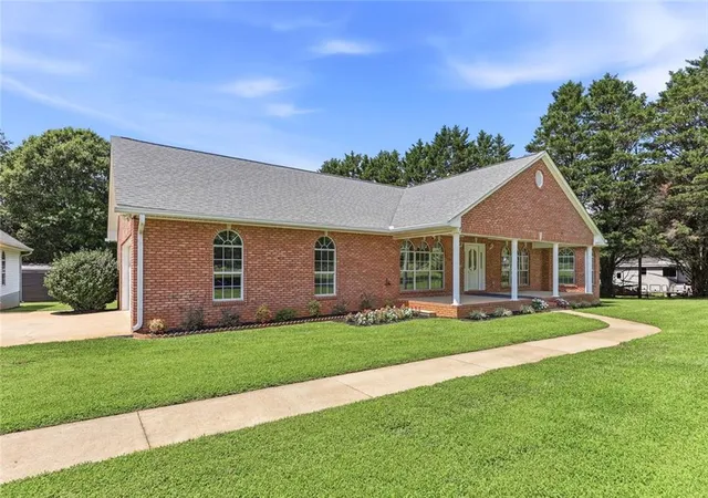 5th image of 5573 Clarks Bridge Rd, Clermont, GA 30527 | MLS# 7822202