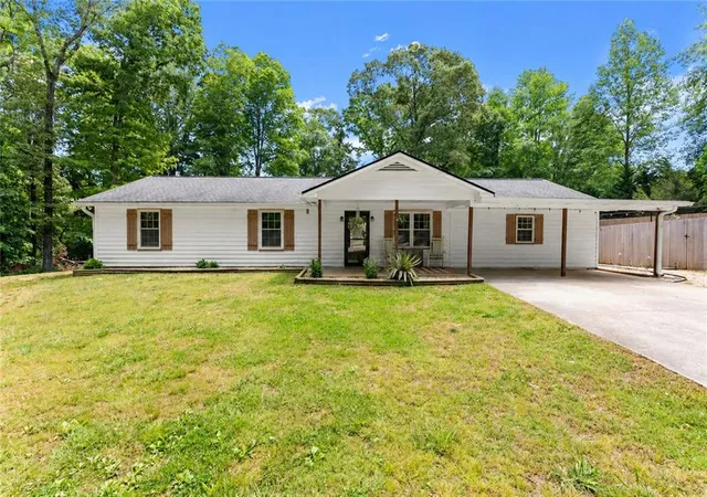 Homes for sale in Mount Airy, GA | 278 Oakwood Pl, Mount Airy, GA 30563 | MLS# 7765762