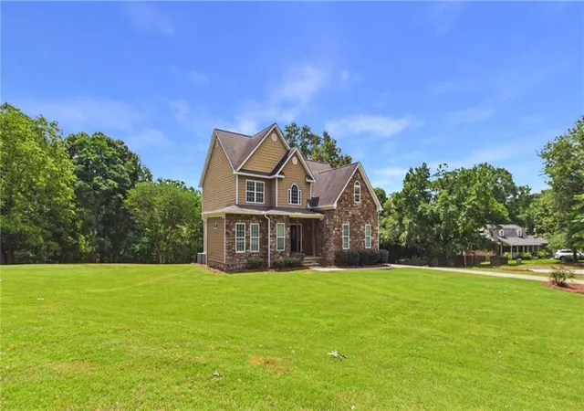 5th image of 450 E End Rd, Covington, GA 30014 | MLS# 7804272