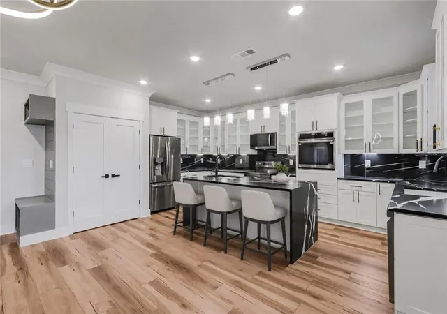 Photo 3 of Single family home for sale at 392 Price Pl, Norcross, GA 30071 | MLS# 7804800 | Listing updated on 2026-08-22