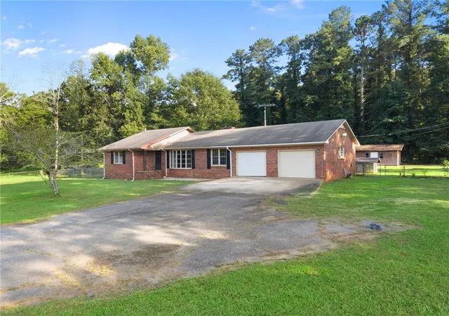Single Family Residence at 2633 Blacks Blf Rd SW, Rome, GA 30161 | MLS# 7811992 |  | Sold on 2026-09-17