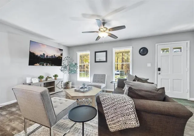 2nd image of 4283 Hiram Lithia Springs Rd Sw, Powder Springs, GA 30127 | MLS# 7783443