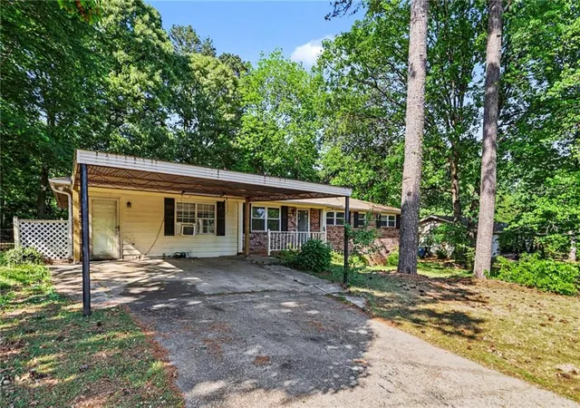 Homes for sale in Douglasville, GA | 6066 Yoni Dr, Douglasville, GA 30135 | MLS# 7756872