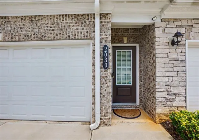 3rd image of 2030 Ravencliff Rd, Austell, GA 30168 | MLS# 7800377