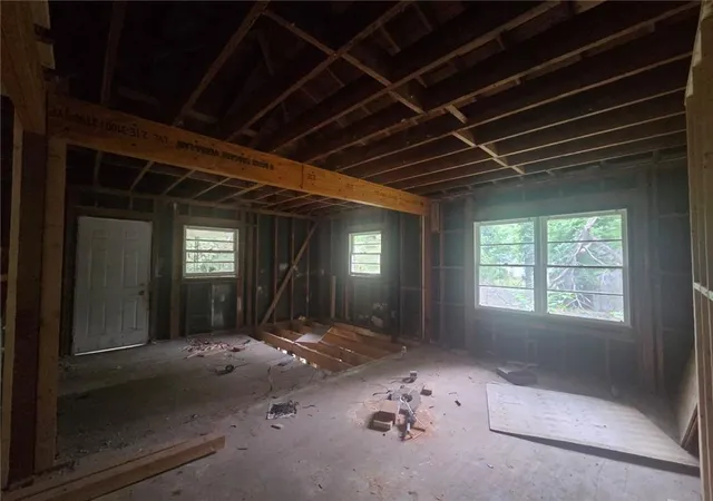 3rd image of 343 Laquita Dr Se, Atlanta, GA 30315 | MLS# 7773259