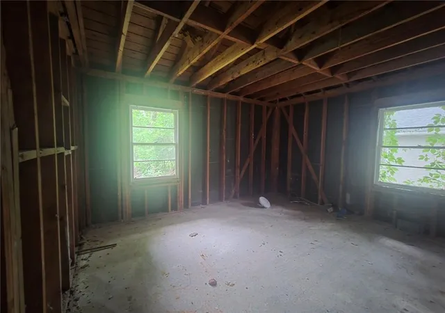 5th image of 343 Laquita Dr Se, Atlanta, GA 30315 | MLS# 7773259