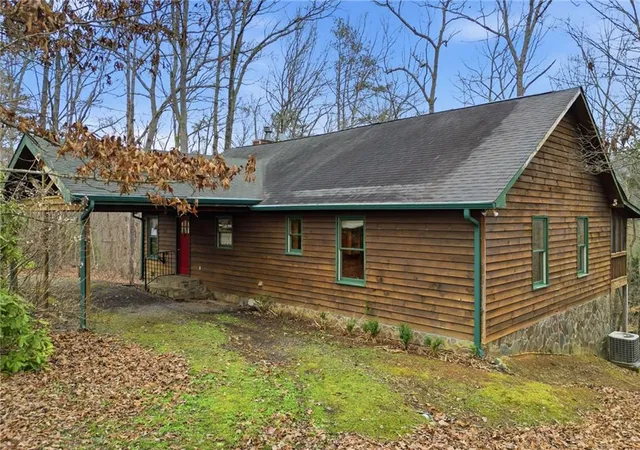Homes for sale in Ellijay, GA | 591 Oak Ridge Rd, Ellijay, GA 30536 | MLS# 7715380