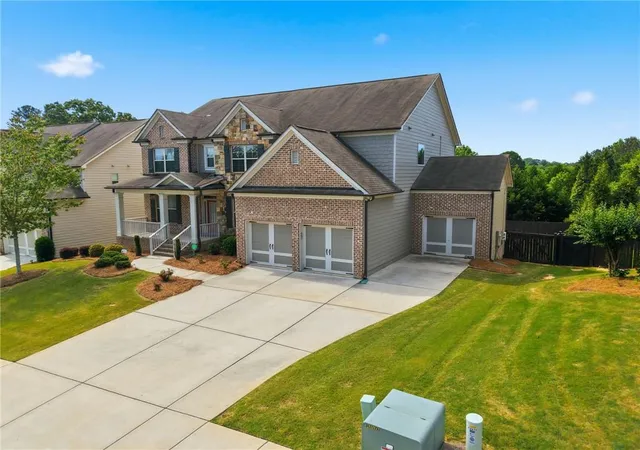 2nd image of 2410 Wildlife Ct, Buford, GA 30519 | MLS# 7772637