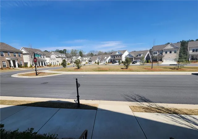 Photo 3 of Single family home for sale at 1003 Shurcliff Ln, Johns Creek, GA 30097 | MLS# 7792235 | Listing updated on 2026-09-17