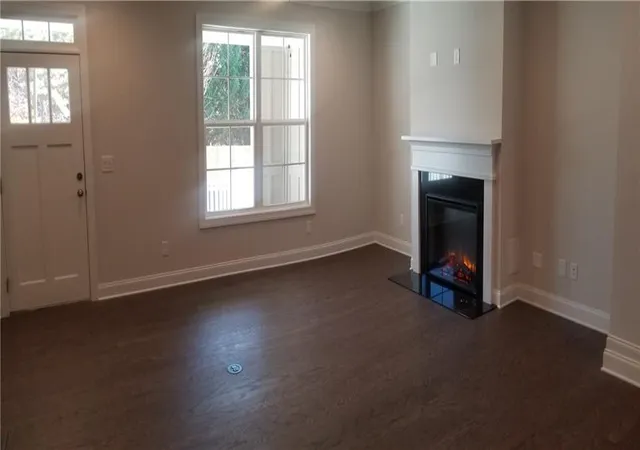 Photo 4 of Sale Pending at 4908 Futral Dr, Acworth, GA 30101 | MLS# 7310435 | Listing updated on 2026-10-30