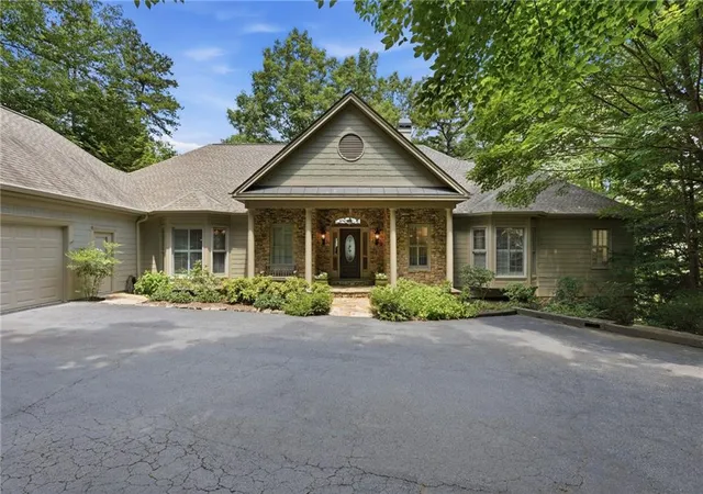 Photo 2 of Sale Pending at 150 Summit Dr, Jasper, GA 30143 | MLS# 7780410 | Listing updated on 2026-08-29