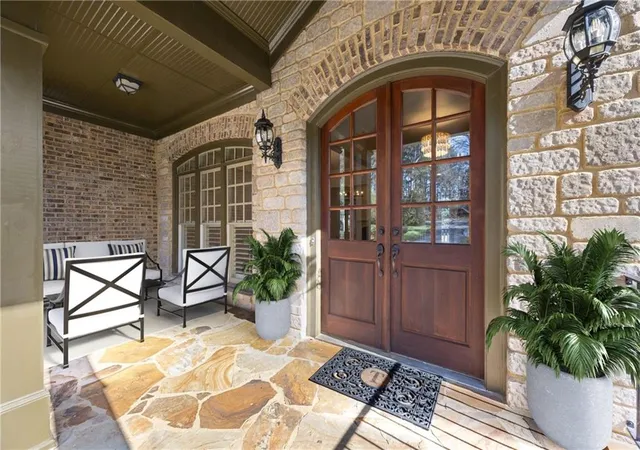 Photo 2 of Sale Pending at 2551 Raintree Dr Ne, Atlanta, GA 30345 | MLS# 7738253 | Listing updated on 2026-09-04