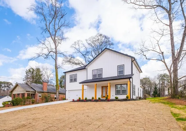 Photo 3 of Sale Pending at 165 Strickland St, Fairburn, GA 30213 | MLS# 7804903 | Listing updated on 2026-10-04