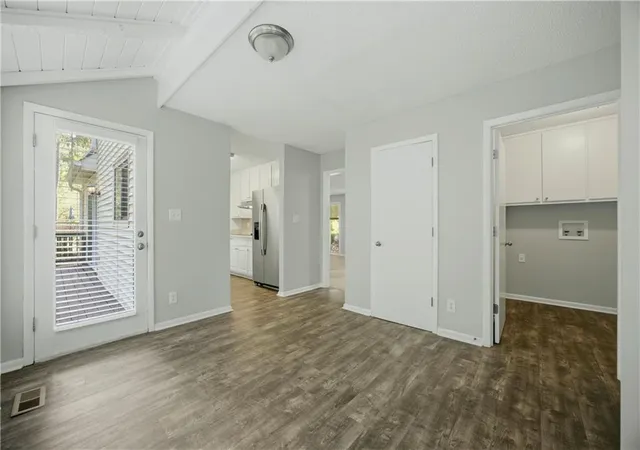 Photo 4 of Single family home for sale at 10285 Timberstone Rd, Johns Creek, GA 30022 | MLS# 7800151 | Listing updated on 2026-09-11