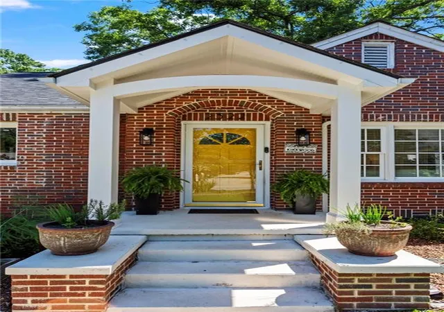 Photo 2 of Sale Pending at 2322 1st Avenue Ne, Atlanta, GA 30317 | MLS# 7782391 | Listing updated on 2026-09-04