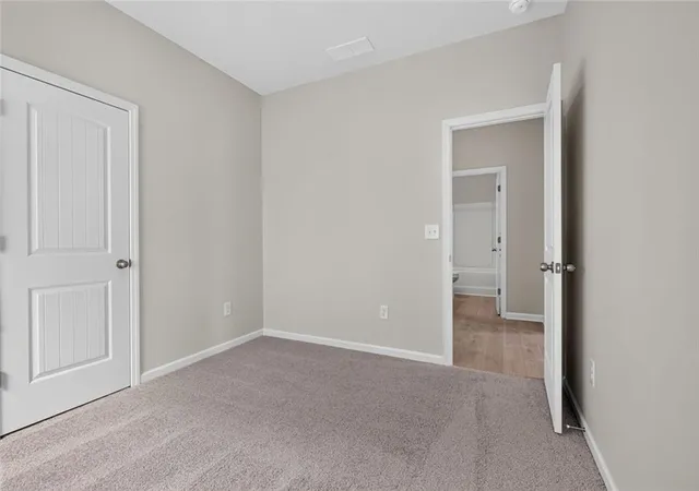 Photo 3 of Sale Pending at 6 Rhine Trl, Rome, GA 30165 | MLS# 7774732 | Listing updated on 2026-09-15