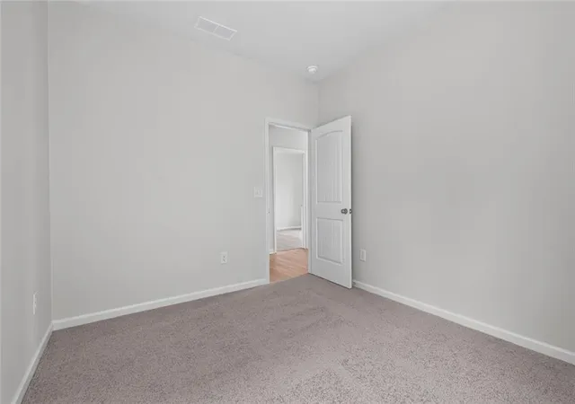 Photo 3 of Sale Pending at 6 Rhine Trl, Rome, GA 30165 | MLS# 7774732 | Listing updated on 2026-09-15