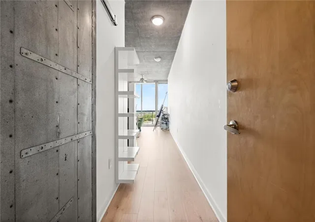 Photo 3 of Condo for sale at 3324 Peachtree Rd NE #1512, Atlanta, GA 30326 | MLS# 7781394 | Listing updated on 2026-07-01
