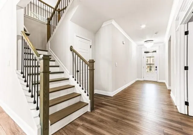 2nd image of 624 Fenwick Park Dr, Lawrenceville, GA 30045 | MLS# 7788097