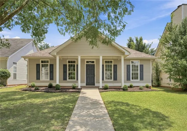 1st image of 1225 Lafayette Sq, Mcdonough, GA 30252 | MLS# 7799592