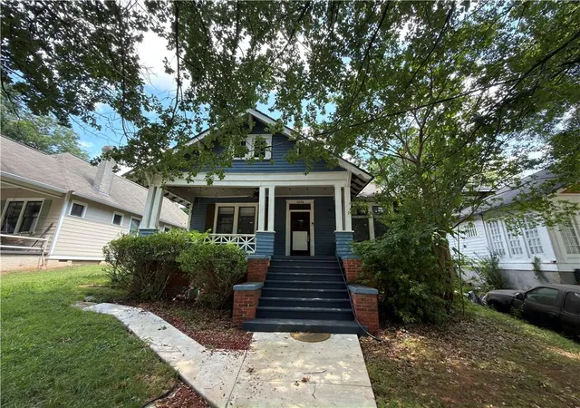 Photo 2 of Sale Pending at 1234 Arkwright Pl Se, Atlanta, GA 30317 | MLS# 7807881 | Listing updated on 2026-09-15