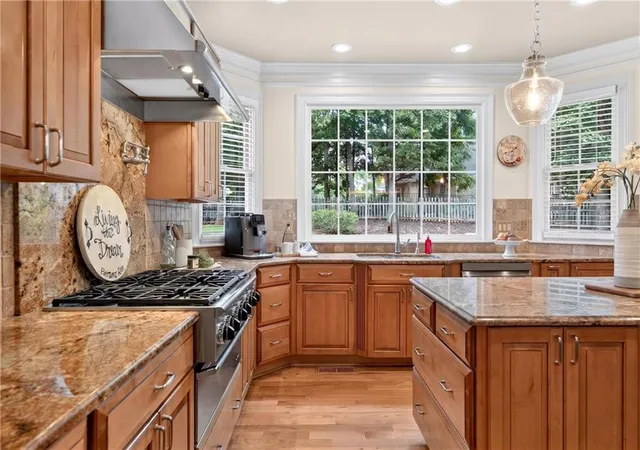1st image of 5490 Hampstead Wy, Johns Creek, GA 30097 | MLS# 7794840