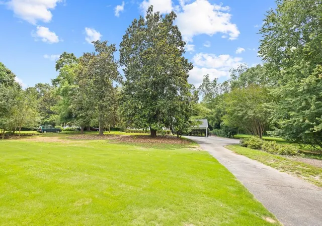 3rd image of 357 W Hightower Trl, Social Circle, GA 30025 | MLS# 7785980