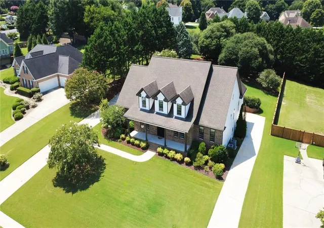 2nd image of 1232 Reece Dr, Hoschton, GA 30548 | MLS# 7757540