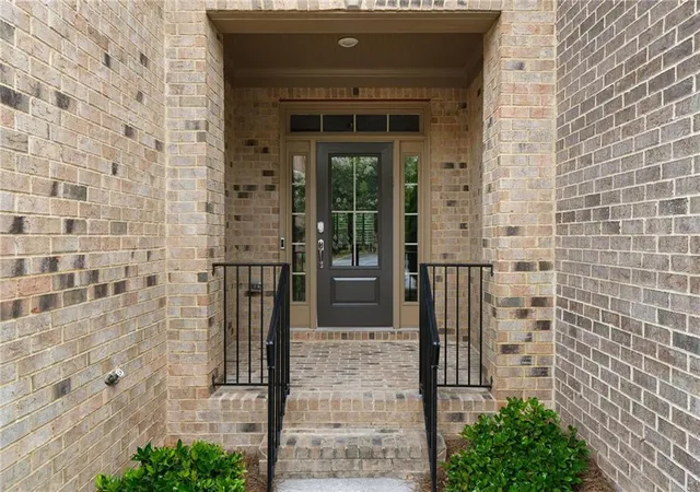 Photo 2 of Sale Pending at 1610 Prestwick Ln, Atlanta, GA 30338 | MLS# 7819106 | Listing updated on 2026-08-30