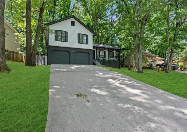 Homes for sale in Stone Mountain, GA | 1696 Fieldgreen Overlook, Stone Mountain, GA 30088 | MLS# 7802404
