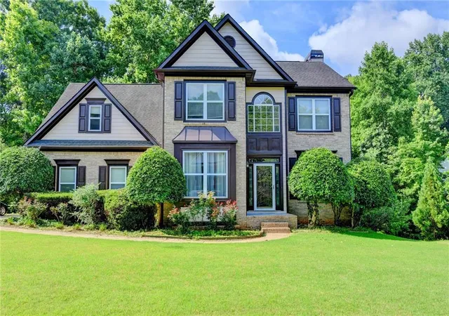 2nd image of 365 Ruby Forest Pkwy, Suwanee, GA 30024 | MLS# 7787071