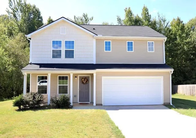 Photo 1 of Single family home for sale at 386 Village Crk Dr, Chatsworth, GA 30705 | MLS# 7796027 | Listing updated on 2026-09-08