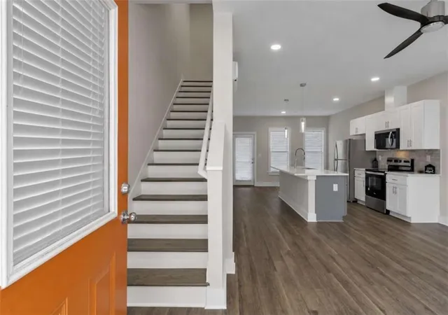 2nd image of 697 Fayetteville Rd #101, Atlanta, GA 30316 | MLS# 7815975