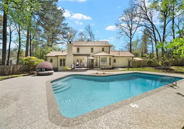 Photo 3 of Sale Pending at 4101 Thunderbird Dr Se, Marietta, GA 30067 | MLS# 7743776 | Listing updated on 2026-09-17