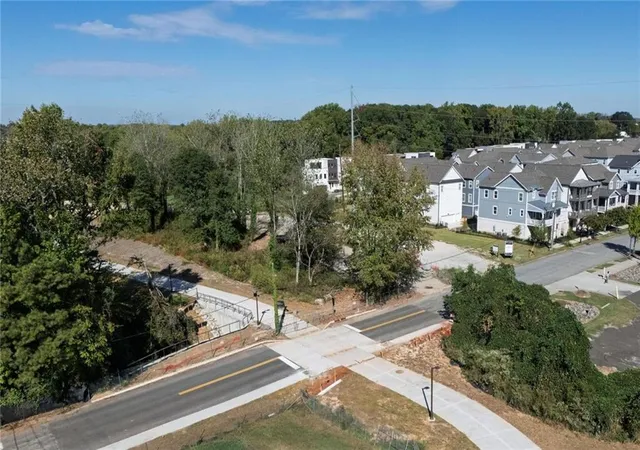 31st image of 1332 Booth Ave Nw, Atlanta, GA 30318 | MLS# 7807307