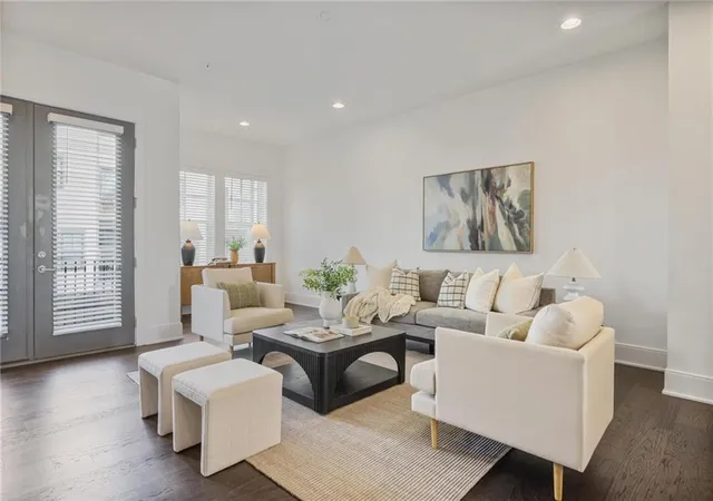 3rd image of 1332 Booth Ave Nw, Atlanta, GA 30318 | MLS# 7807307
