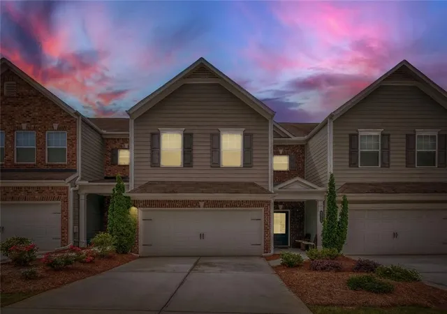 1st image of 6126 Thorncrest Dr Nw, Tucker, GA 30084 | MLS# 7794124