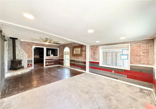 Photo 3 of Sale Pending at 6371 Washington St, Union City, GA 30291 | MLS# 7822410 | Listing updated on 2026-09-25