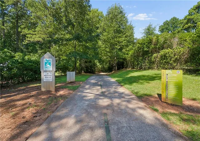 32nd image of 645 Montevista St Sw, Atlanta, GA 30310 | MLS# 7820726