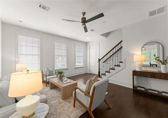 Photo 2 of Townhouse for sale at 6601 Cadence Blvd N, Sandy Springs, GA 30328 | MLS# 7793285 | Listing updated on 2026-07-31