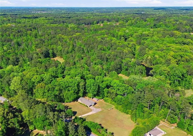 Photo 3 of Single family home for sale at 3950 W Stubbs Rd, Atlanta, GA 30349 | MLS# 7748682 | Listing updated on 2026-06-10