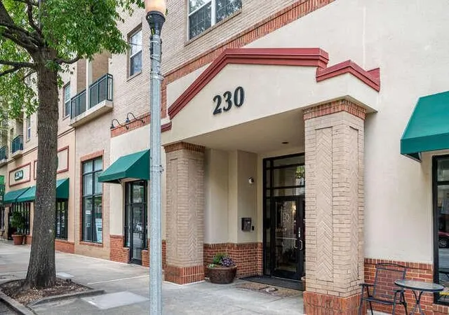 Condominium at 230 E Ponce De Leon Ave #420, Decatur, GA 30030 | MLS# 7032274 | | Sold on 2022-05-16