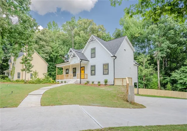 1st image of 160 Rosewood Cir, Covington, GA 30016 | MLS# 7804113