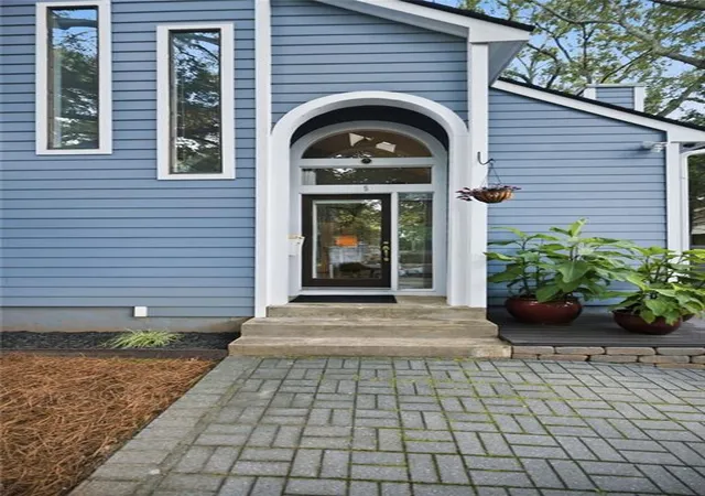 Photo 4 of Single family home for sale at 505 Oakdale Rd NE, Atlanta, GA 30307 | MLS# 7822557 | Listing updated on 2026-10-05