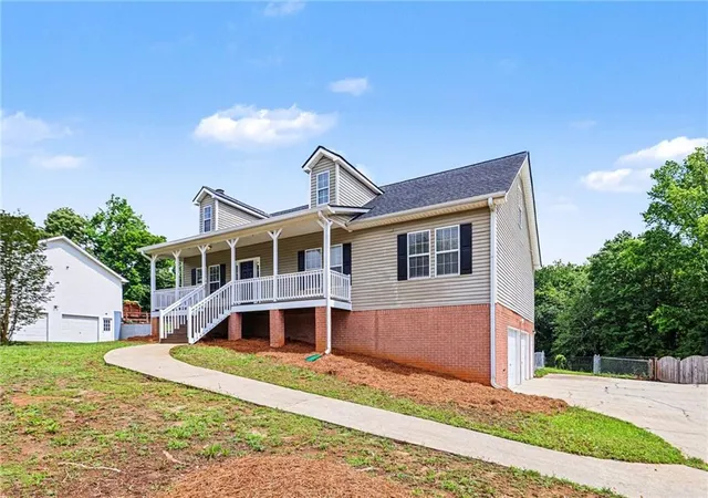 3rd image of 227 Starlyn Dr, Hiram, GA 30141 | MLS# 7778979