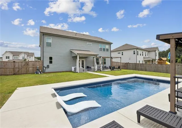 1st image of 318 Cattail Ln, Winder, GA 30680 | MLS# 7793239